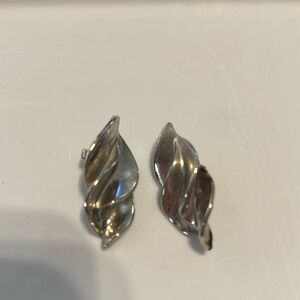 Vintage Silver tone Earrings